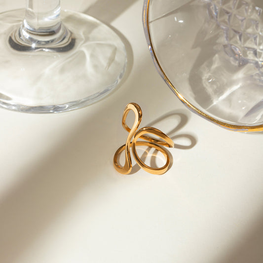 Flowy Gold Ring